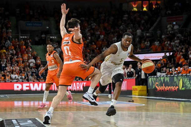 的逆袭传奇 的逆袭传奇