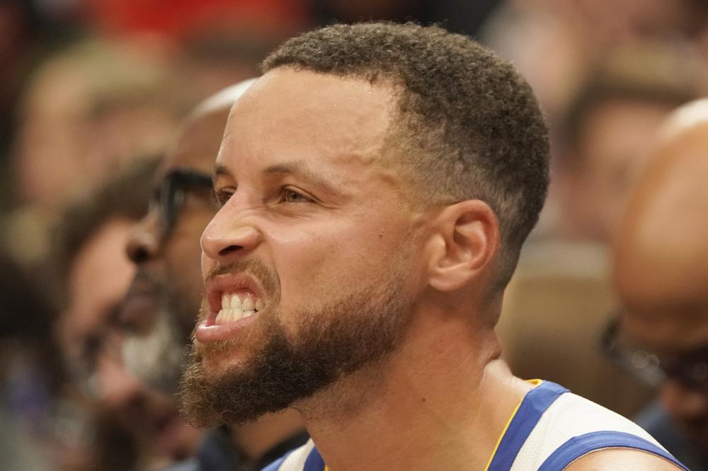 矛头直指尤 矛头直指尤