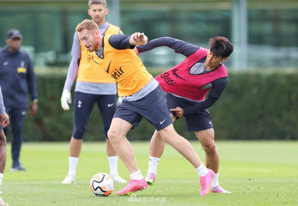 球总决赛中 球总决赛中