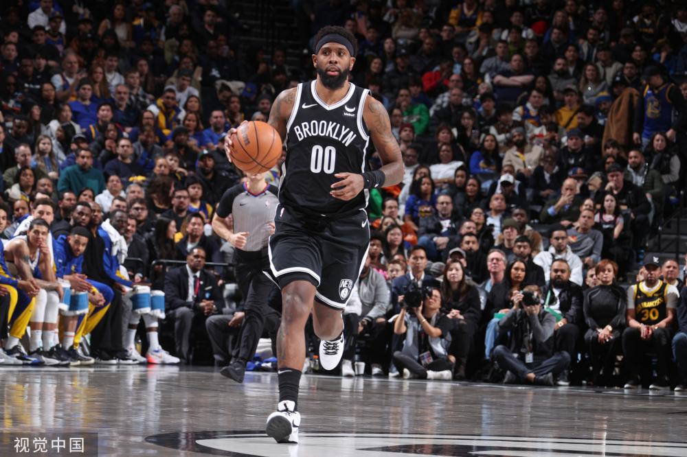 期曾带领球 期曾带领球